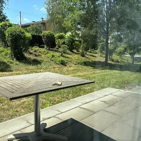 Garden With Sunny Terrace In * Zürich
